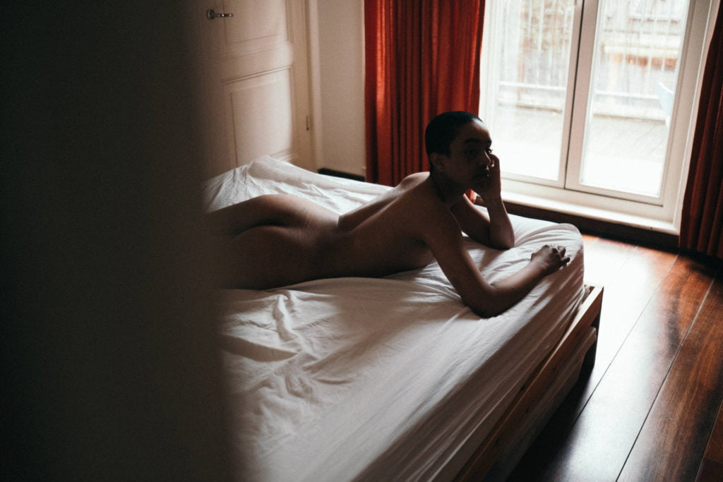 Nude photosession. Naturalist. Natural nudity. Buduoir photosession.