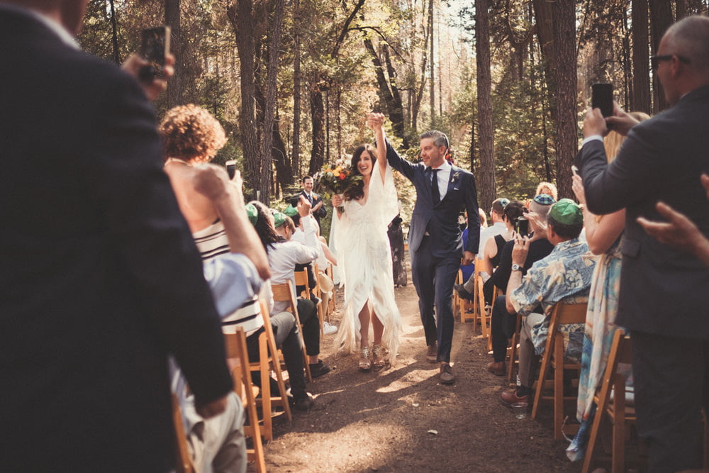 how to write your own wedding vows - guide from wedding photographer